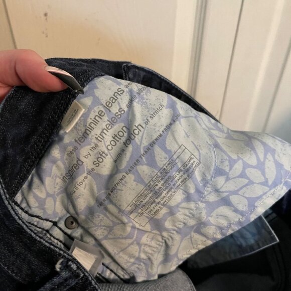 J. Jill Womens Dark Wash Floral Embroidered Authentic Fit Slim Ankle Jeans Sz 8 - Picture 5 of 7